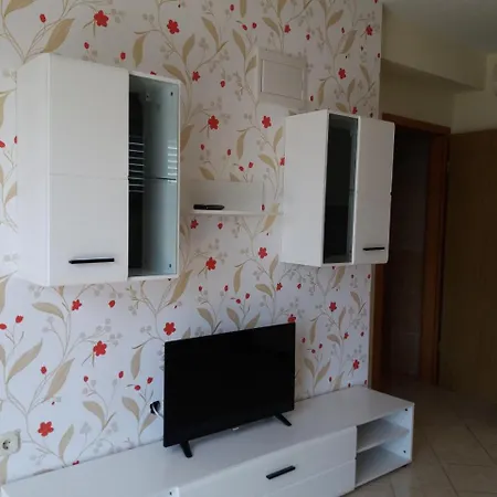 Villa Bungalow Perna With Whirlpool